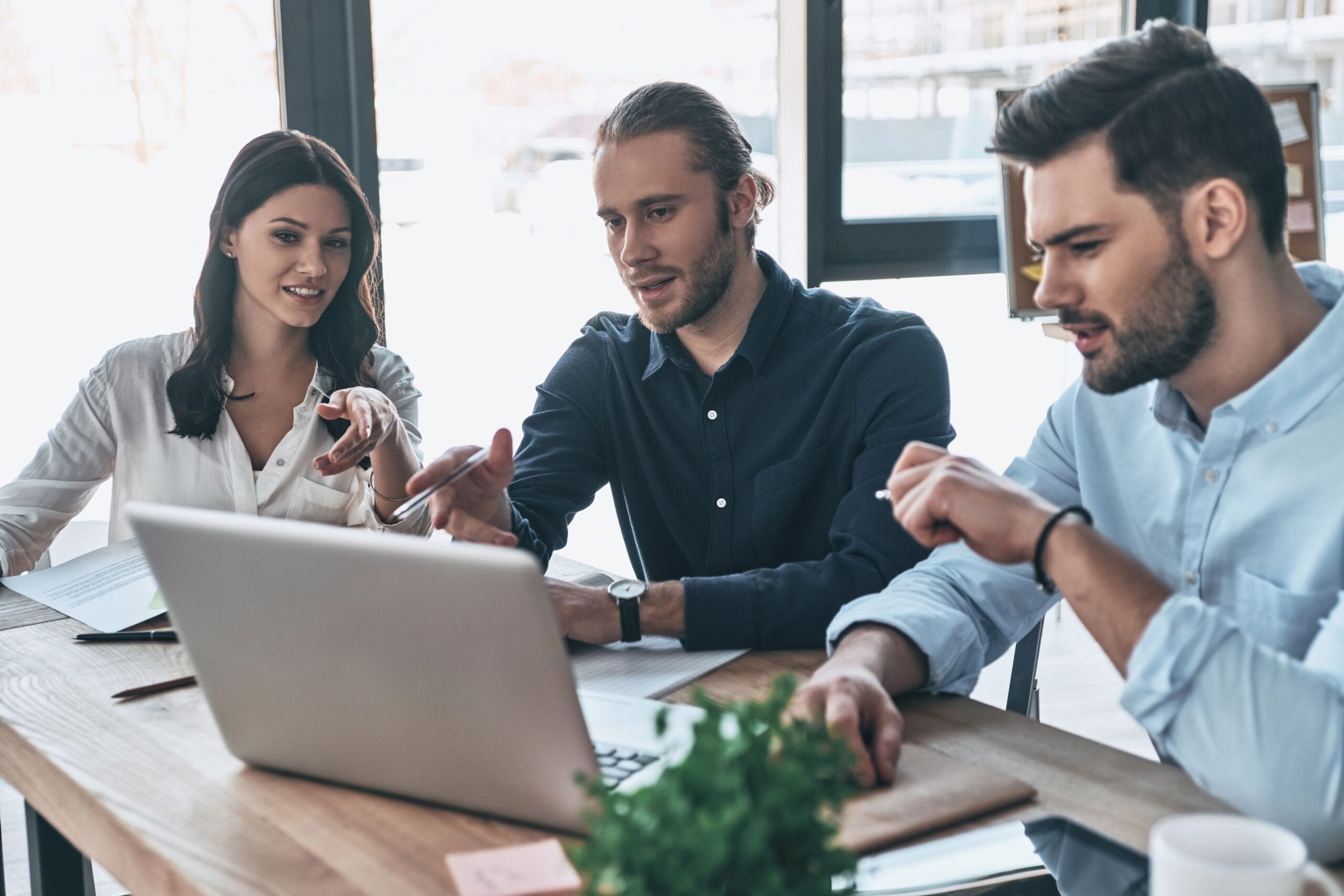 Besprechungen über neue Möglichkeiten